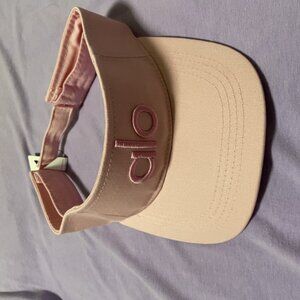 ALO YOGA OFF-DUTY CAP BRAND NEW